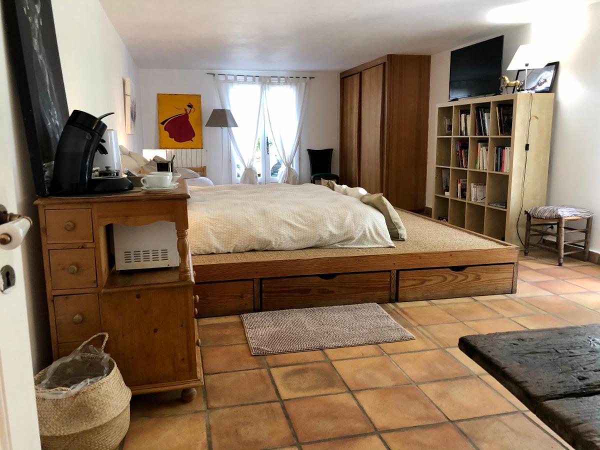 Mas Du Pont De Laute Villa Le Cailar Екстериор снимка