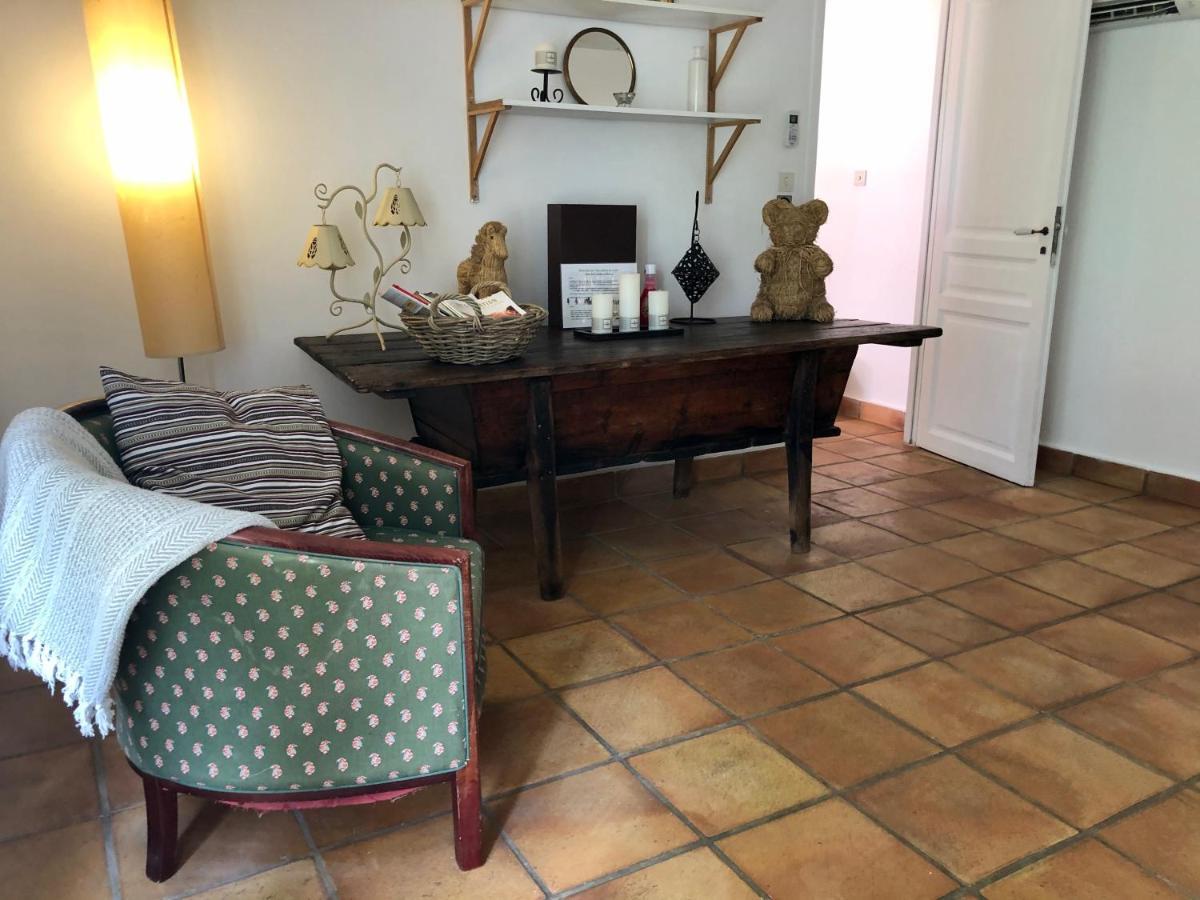 Mas Du Pont De Laute Villa Le Cailar Екстериор снимка